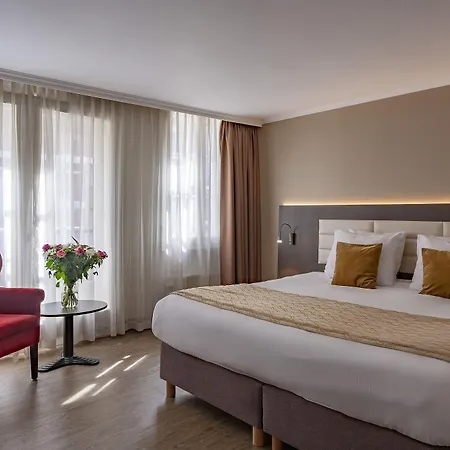 Avenue Szálloda 3*