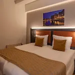Hotel Avenue