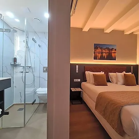 Avenue Otel 3*