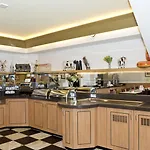 Hotel Avenue 3*